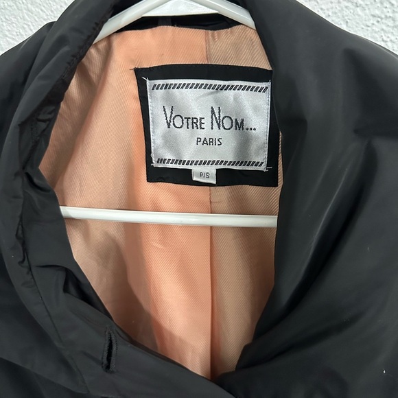 Votre nom Paris women’s rain jacketet size sm
Flared arms pleated pockets - Picture 3 of 5